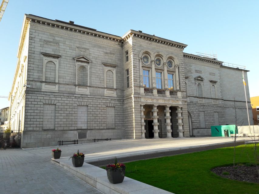 Dublin: Private Tour of City Monuments in Spanish - Key things to know before you go