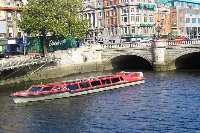 Dublin Sightseeing Cruise on River Liffey with Local Guide - Why a short River Liffey cruise beats guesswork in Dublin
