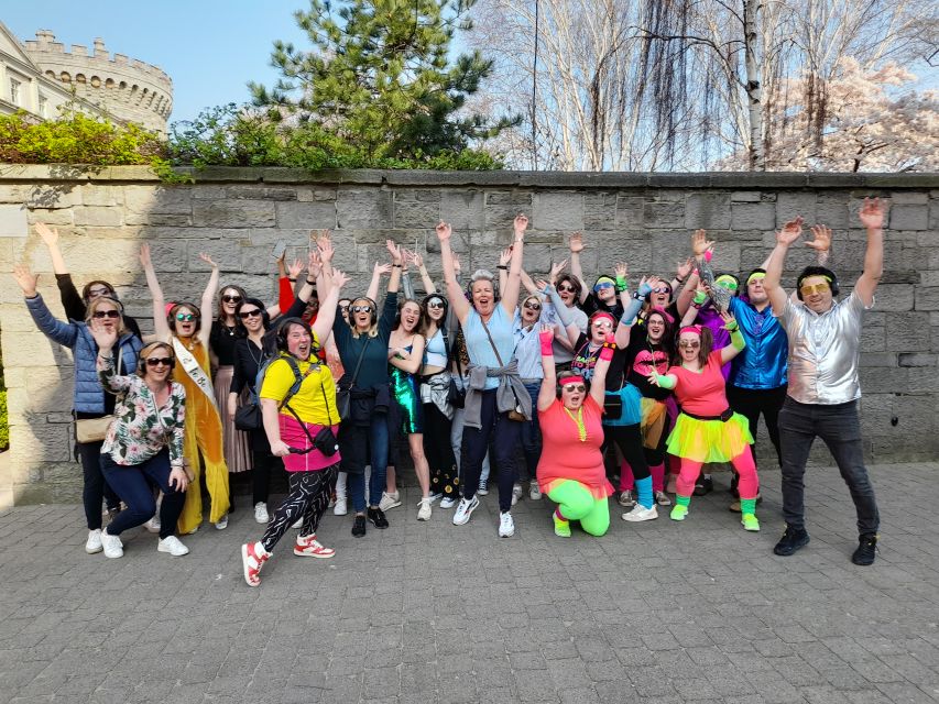Dublin: Silent Disco Walking Tour - The 80s, 90s, and today playlist that keeps your feet moving