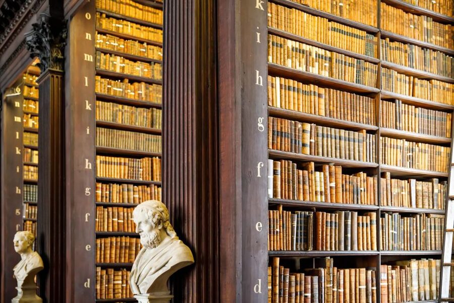 Dublin: Skip-the-line Book of Kells & Old Town Private Tour - Skip-the-line Book of Kells: what it really saves you