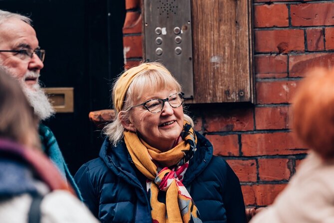 Dublin Storytelling Pub Tour - 3 stops, drinks & local snacks - Three Dublin pubs, and why the myths work better in a bar