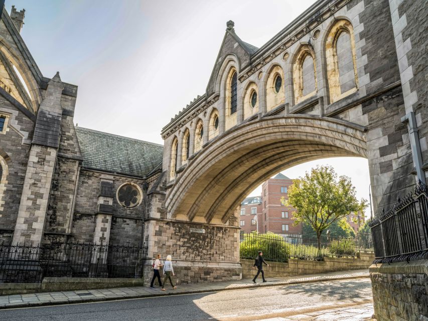 Dublin: The Dublin Pass with Tickets to 40+ Attractions - EPIC and Irish emigration stories: why this museum hit the list