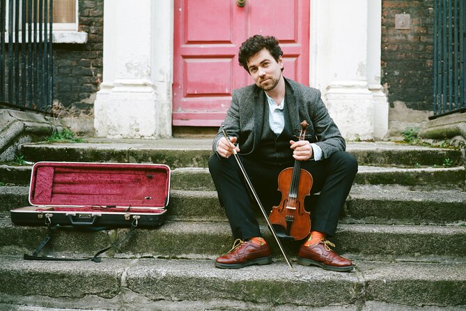 Dublin Traditional Irish Music Walking Tour with Live Performance - Fishamble Street: Viking-settlement clues and a Handel Messiah link
