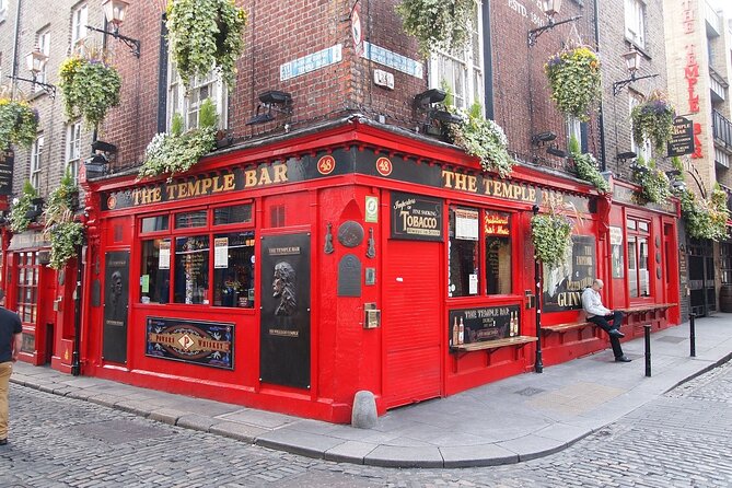 Dublin Walking Tour: Explore Top Sights & Hidden Gems - Christ Church Cathedral: 11th-century walls, medieval crypts, and Strongbow’s reputed tomb (Stop 4)