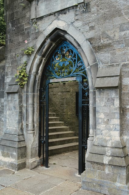 Dublin walking tour: ghosts & haunted places - A spooky walk that stays practical and very Dublin