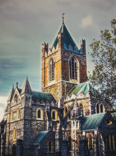 Dublin Walking Tour: Top 10 highlights - St Patrick’s Cathedral, calm perspective after the big names