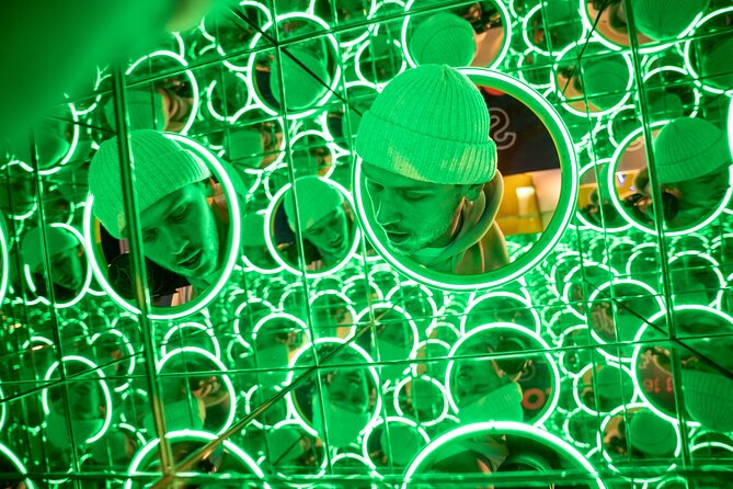 Dublin World of Illusion Entry Ticket with Interactive Exhibits - Finding your way, bags, and basic comfort inside