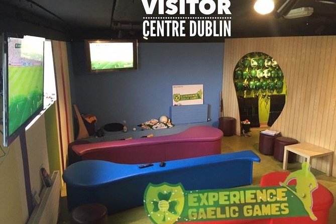 Experience Gaelic Games in Dublin - The 10am-style rhythm: intro first, then straight to the field