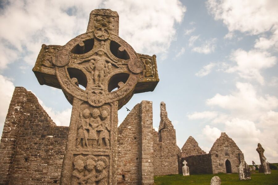 From Dublin: 5-Day Tour to the Southwest with Accommodation - Cliffs of Moher cliff-top trails: the included entry is a time-saver