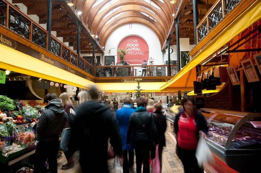 From Dublin:Cork,Cahir Castle,Rock of Cashel Tour in Spanish - A South Ireland day trip that actually fits Dublin time