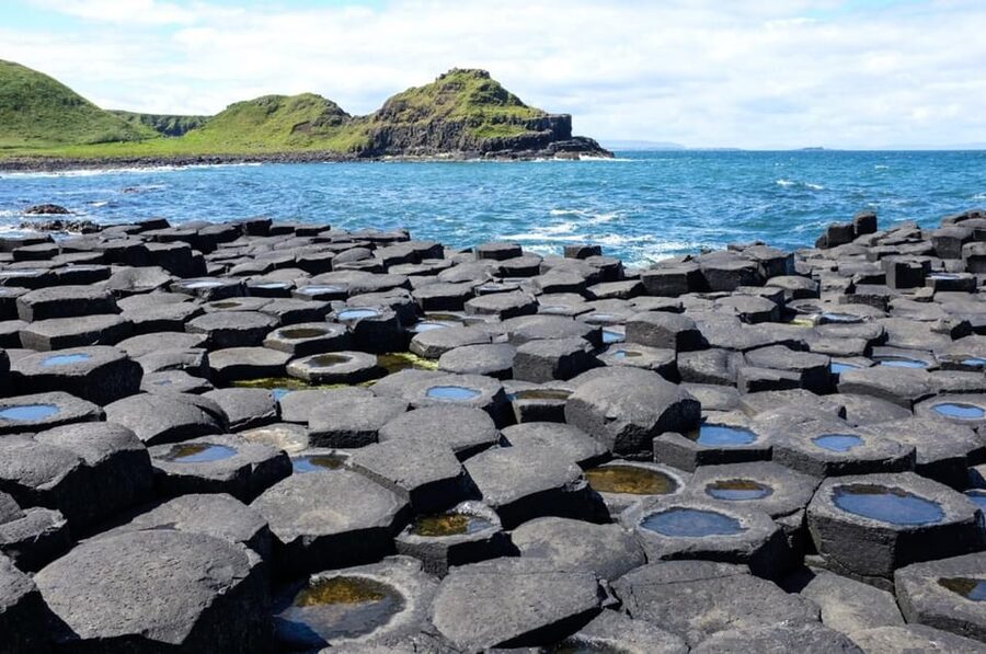 From Dublin: Giant's Causeway, Dark Hedge & Belfast Tour - Lunch at the Causeway Area: Budget Around It