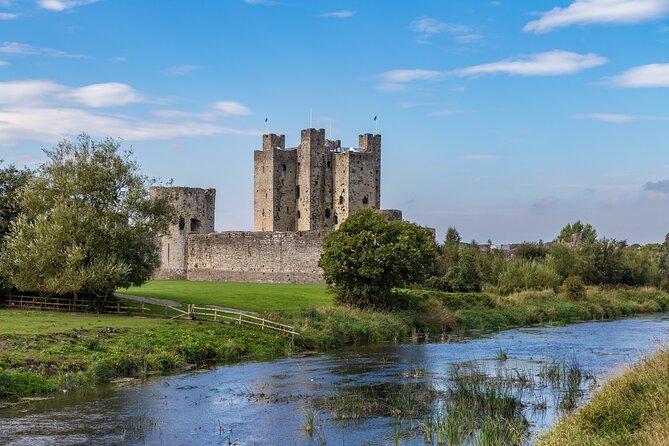 From Dublin: Private Tour to Hill of Tara, Trim Castle and more - Hill of Tara: High Kings, Neolithic tombs, and big views across Meath