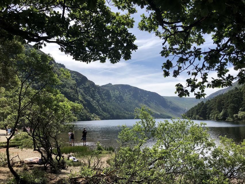 From Dublin: Wicklow, Powerscourt, and Glendalough Day Tour - Enniskerry Lunch Break: a small village pause that keeps the day human