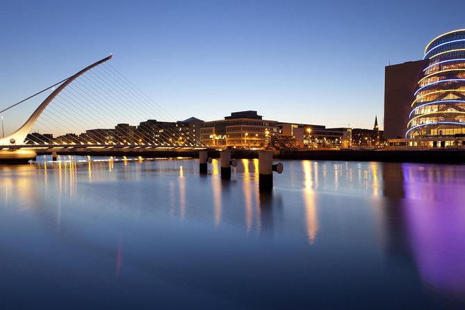 Full-day Award Winning Private Dublin City Highlights Tour - Malahide Castle, Portmarnock, and the Coastal Shift to Howth