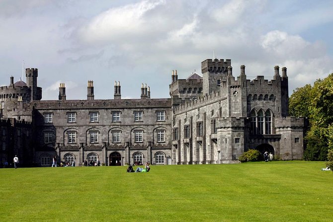 Glendalough Day Tour from Dublin: Including Kilkenny City - A Full Day Out of Dublin to Glendalough and Kilkenny