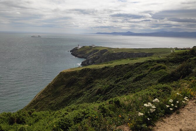 Howth Hiking Trail from Dublin: Mythology and Legend - Climbing Up to Muck Rock for Bay-of-Dublin Views