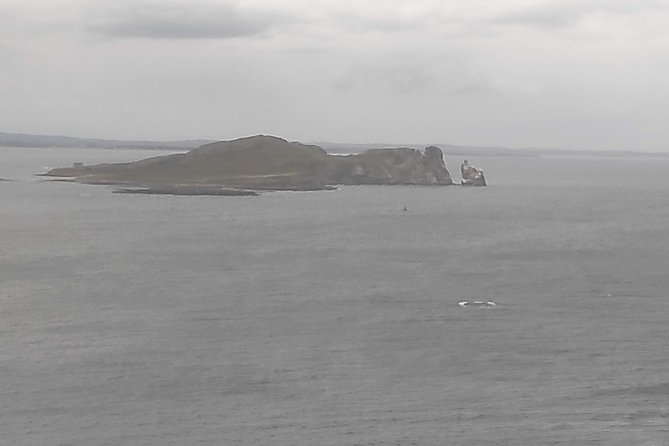 Howth Hiking Trail from Dublin: Mythology and Legend - Howth Cliffs and Baily Lighthouse for the End-of-Day Photo Payoff
