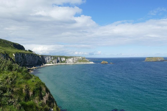 Northern Ireland Including Giant's Causeway Rail Tour from Dublin - The real value of First Class for a long day