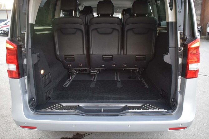 Private Dublin Airport Transfer to & from Belfast City - How the Pickup Works (and Why Prompt Communication Matters)