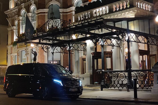Private Dublin Airport Transfers to City Center Hotels - Car vs Luxury Minivan: Picking the Right Ride for Your Group