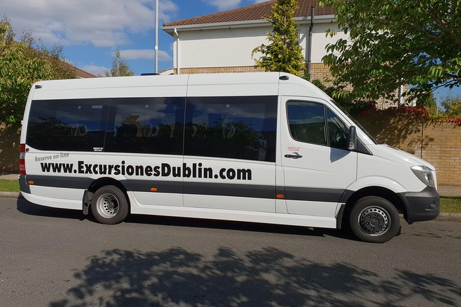 Private tour to the Cliffs of Moher guided in Spanish - Cliffs of Moher: viewpoints, interpretation center, and the boat ride add-on