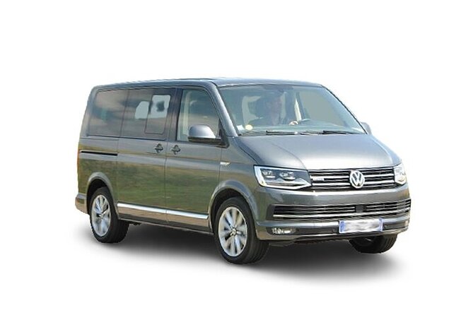 Private Transfer from Dublin airport to Dublin city center - One way Minivan - The Ride: Comfortable, Short, and Timed to Traffic