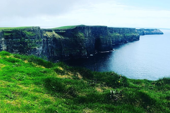 Scogliere di moher e Galway in italiano - Stop 2, Dunguaire Castle area: a quick pass that still adds context