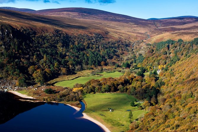 Shore Excursion from Dublin: Including Dublin highlights and Glendalough - Wicklow Mountains on the Way Back: Where to Put Your Camera