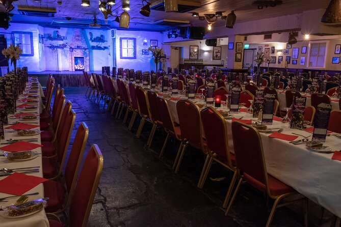 Skip the Line: Irish Night Show Including 4-Course Dinner Ticket - Venue energy versus authenticity: the kitschy factor
