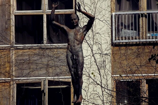 The Best of Dublin - Highlights and Hidden Corners - Dublin Castle Gardens: Outside Views With the Right Kind of Detail
