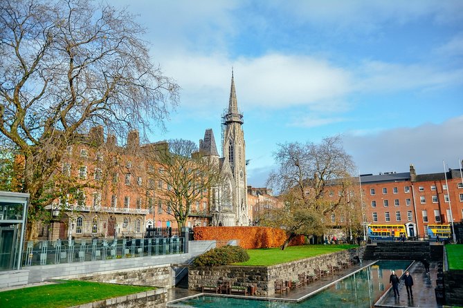 The History of Dublin With Locals: 1916 Easter Rising PRIVATE Tour - Starting at the General Post Office, Where the Rising Becomes Real