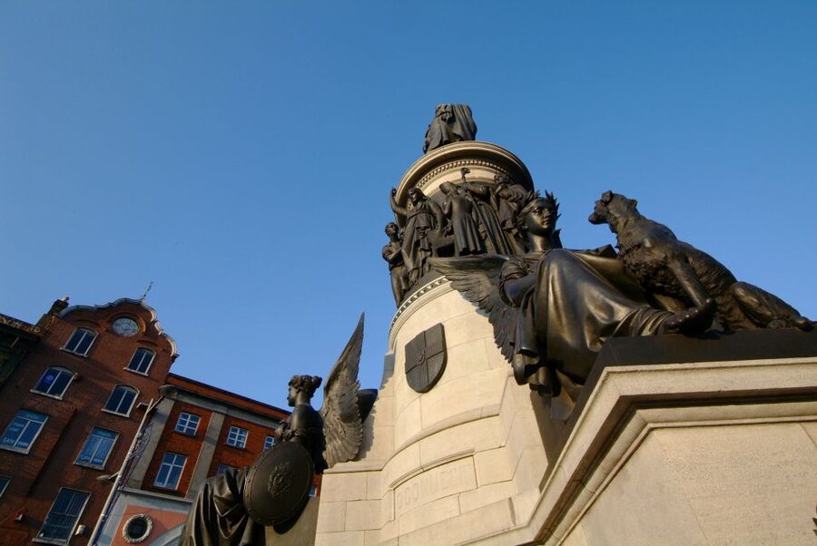 Walking Tour of Dublin - Meeting at 12 Ashton Quay and getting the pace right
