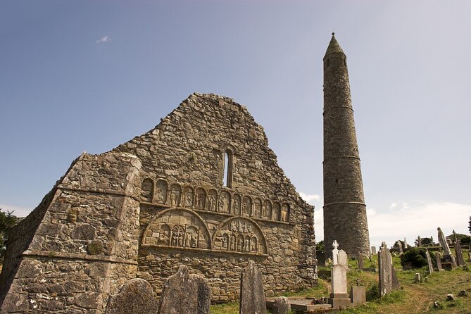 Waterford Crystal and Kilkenny Full-Day Rail Tour from Dublin - Kilkenny’s St. Canice’s Cathedral: a spiritual pause from stone walls