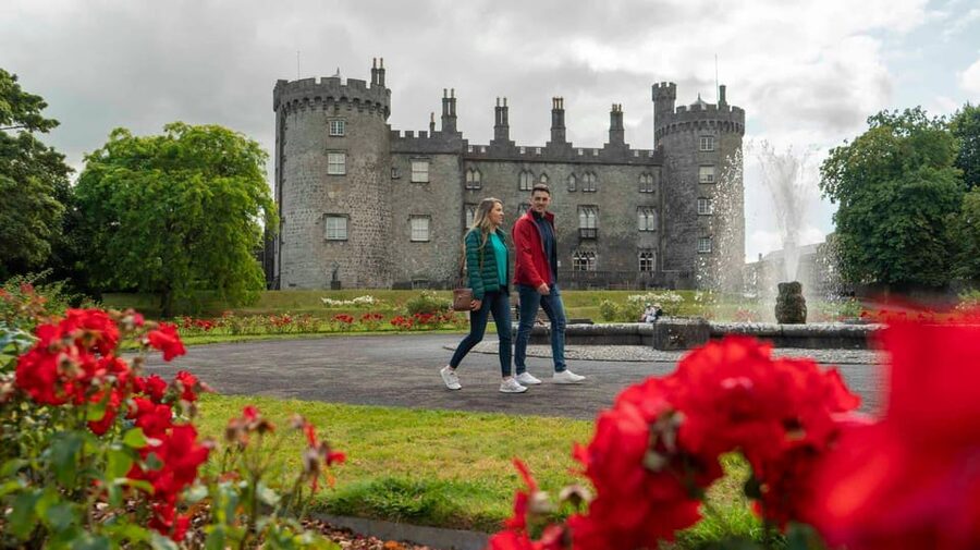 Waterford Crystal & Kilkenny City Small Group Tour - Kilkenny medieval walk: Castle views, Smithwick’s, and Kytelers Inn