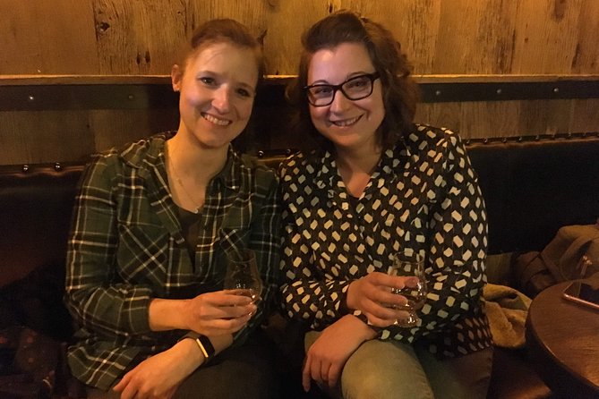 Whiskey Tasting Tour of Dublin - Guides, Humor, and the Small-Group Pace